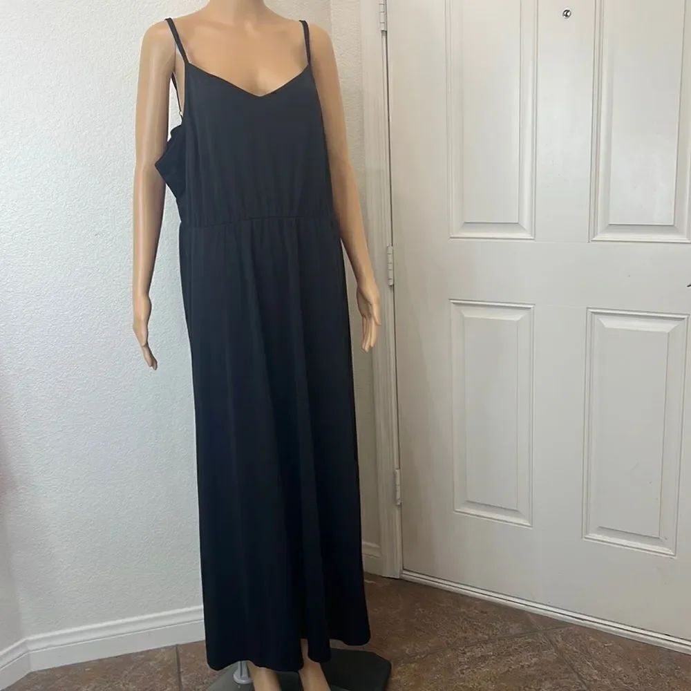 Torrid Slip Dress Sz 3 Black V Neck Adjustable Strap Sleeveless Stretch Waist